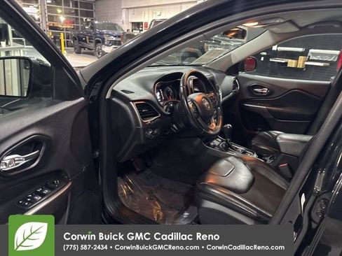 Used 2019 Jeep Cherokee Latitude Plus image 14
