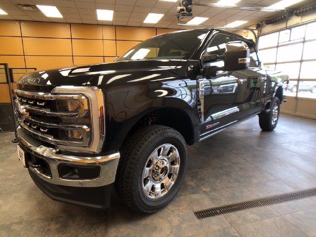New 2026 Ford F350 Lariat w/ Lariat Ultimate Package AWD/4WD image 3