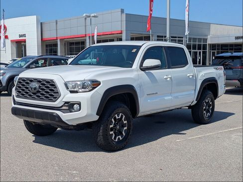 Used 2021 Toyota Tacoma TRD Off-Road AWD/4WD image 7