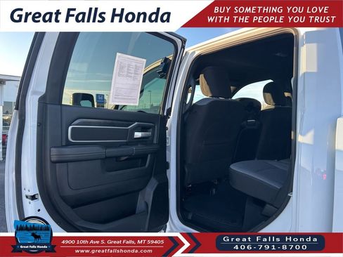 Used 2024 RAM 2500 Big Horn image 18