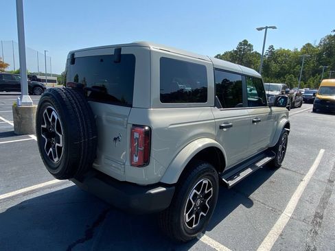 New 2026 Ford Bronco Outer Banks AWD/4WD image 7