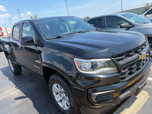 Used 2021 Chevrolet Colorado LT AWD/4WD image 3