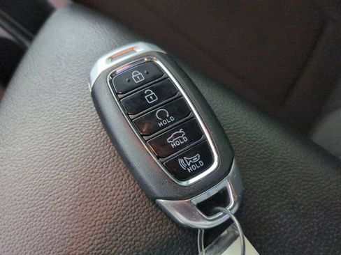 Used 2022 Hyundai Elantra SEL FWD image 34