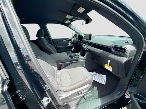 New 2026 Honda Pilot Sport image 24