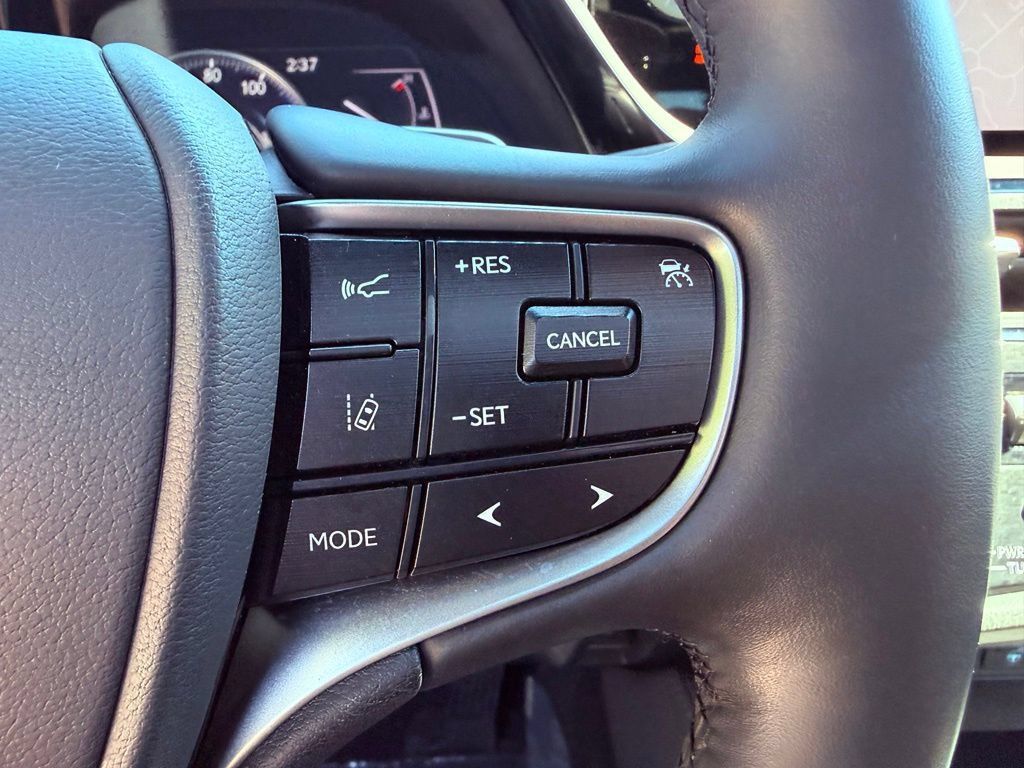 Certified 2025 Lexus ES 300h w/ Premium Package FWD image 22