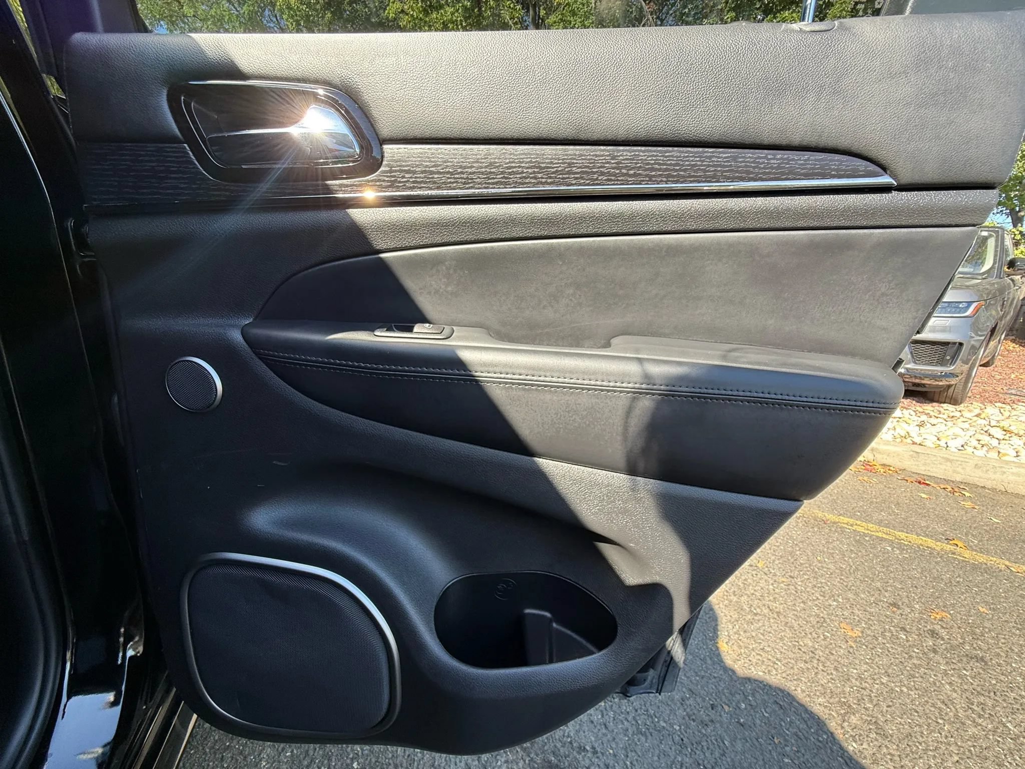 Used 2019 Jeep Grand Cherokee High Altitude AWD/4WD image 26