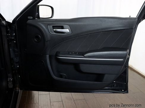 Used 2019 Dodge Charger GT image 32