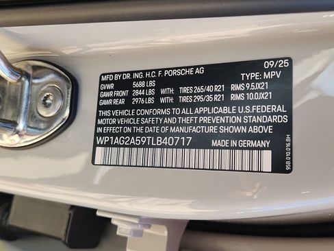 New 2026 Porsche Macan S image 22