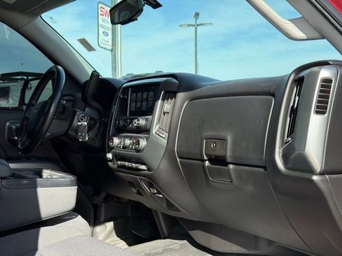 Used 2018 Chevrolet Silverado 1500 LT w/ Texas Edition image 16