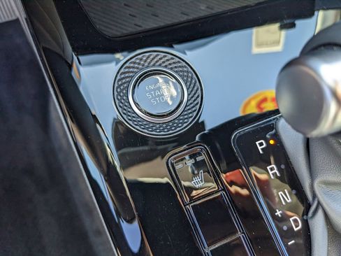 Certified 2023 Kia Niro EX image 27