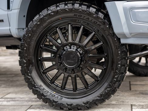 Used 2026 Ford F450 Platinum image 3