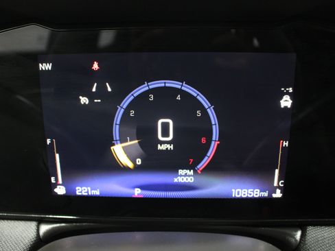 Used 2024 Chevrolet TrailBlazer LS w/ LS Confidence Package FWD image 14