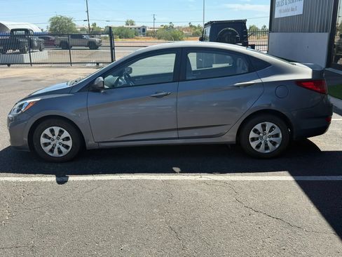 Used 2015 Hyundai Accent GLS FWD image 4