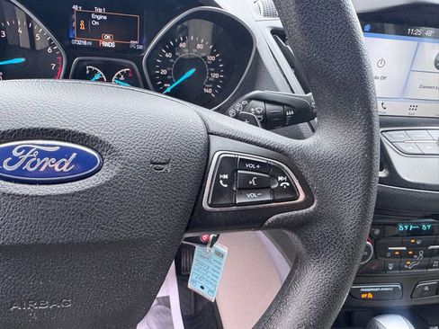 Used 2017 Ford Escape SE w/ Equipment Group 201A image 14