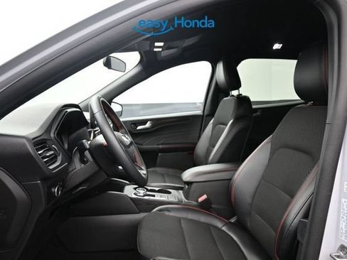 Used 2025 Ford Escape ST-Line FWD image 15