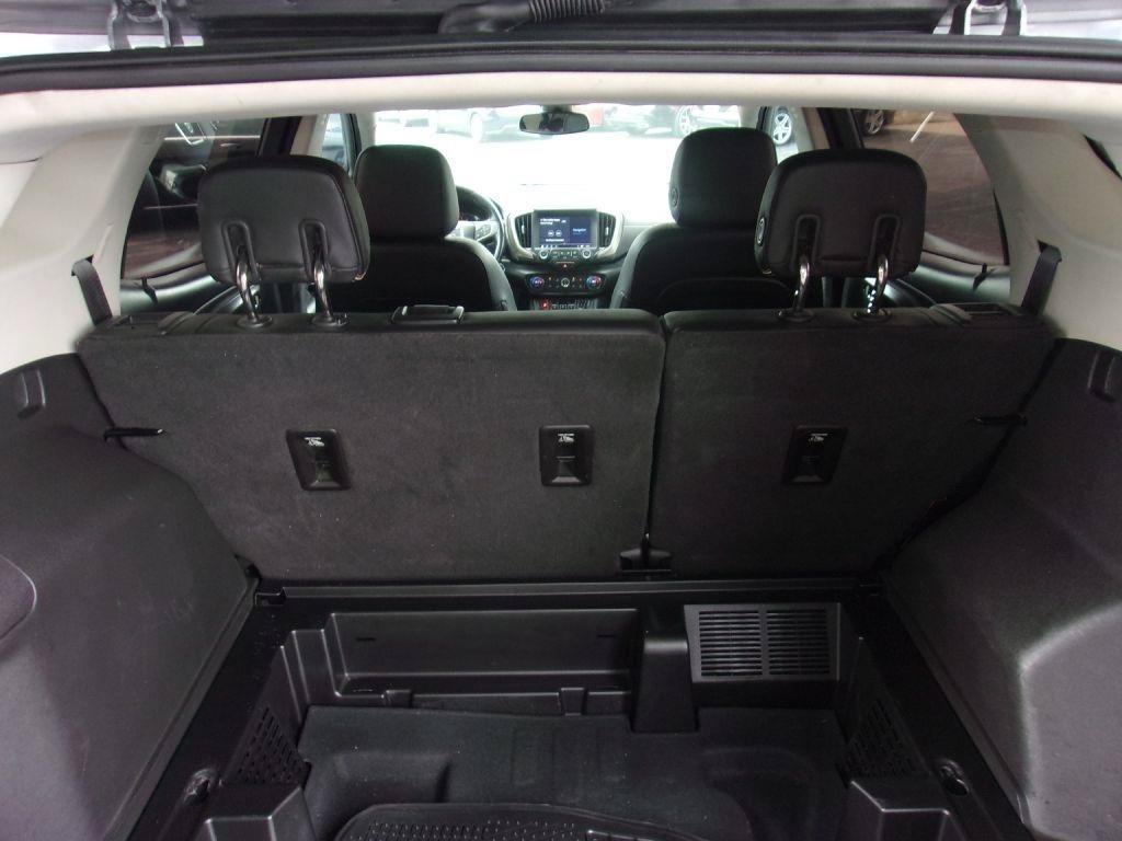 Used 2018 GMC Terrain Denali w/ Comfort Package FWD image 6