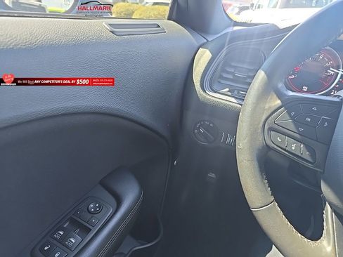 Used 2023 Dodge Challenger SXT RWD image 14