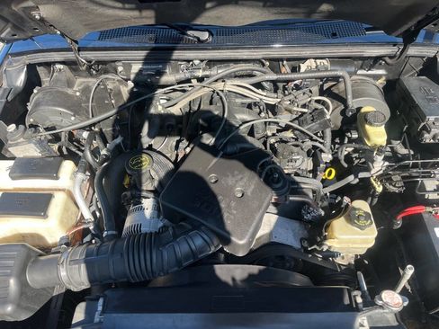 Used 2005 Ford Ranger XLT image 18