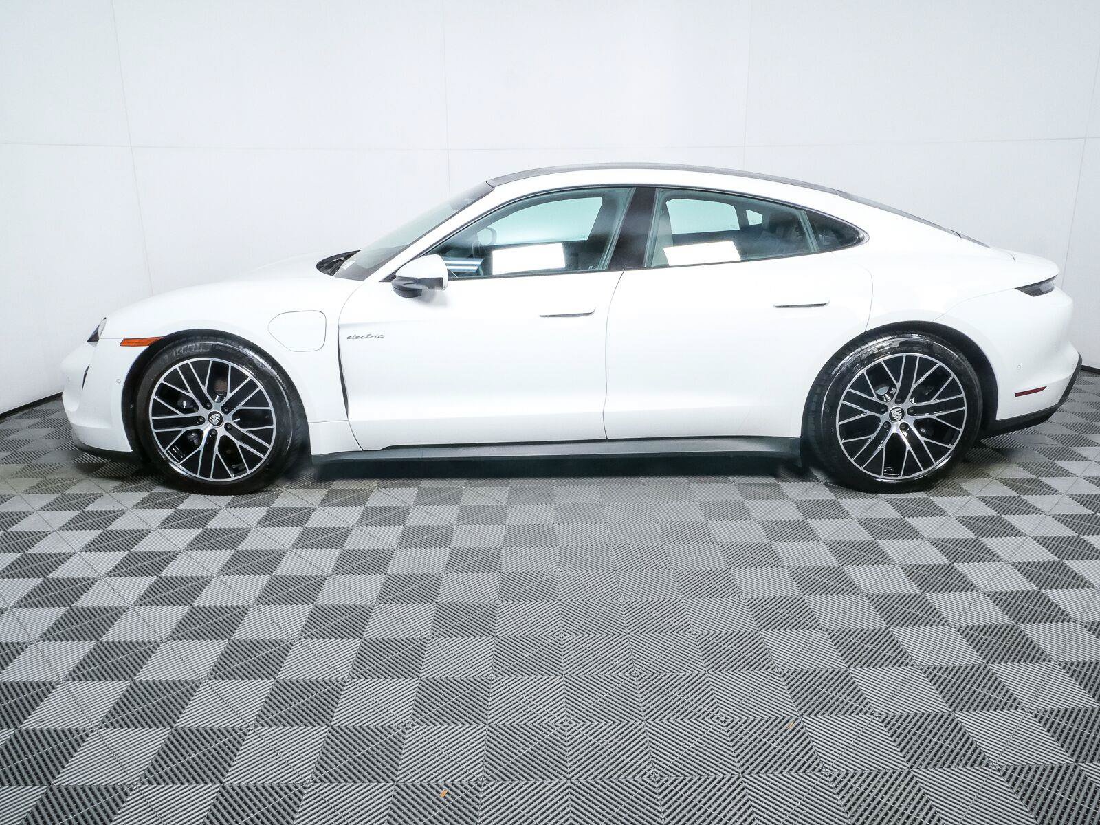 Certified 2024 Porsche Taycan RWD image 2