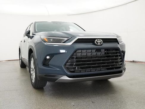 New 2026 Toyota Grand Highlander FWD image 75