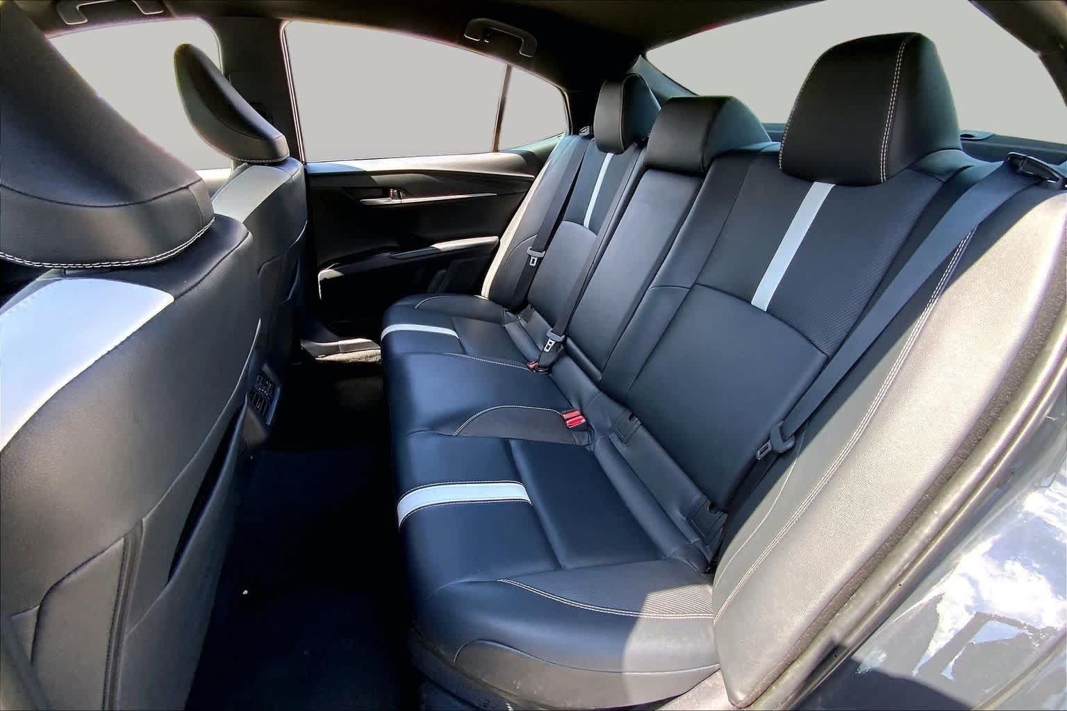 Used 2025 Toyota Camry SE FWD image 20