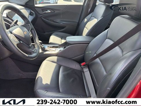 Used 2024 Chevrolet Malibu LT image 4