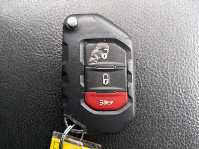 Certified 2026 Jeep Gladiator Mojave AWD/4WD image 31