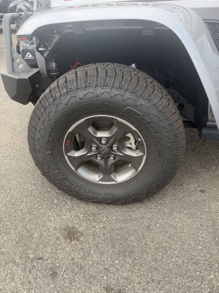 Used 2020 Jeep Gladiator Rubicon AWD/4WD image 19