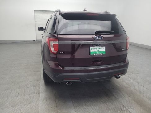 Used 2018 Ford Explorer XLT w/ Equipment Group 202A AWD/4WD image 6