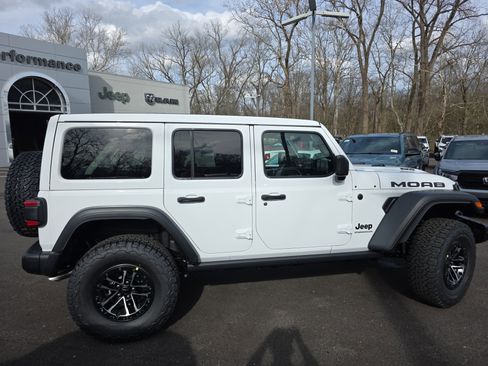 New 2026 Jeep Wrangler Unlimited Rubicon 392 w/ Quick Order Package 27X Moab AWD/4WD image 30