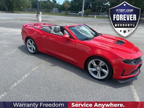 Used 2020 Chevrolet Camaro LT RWD image 14