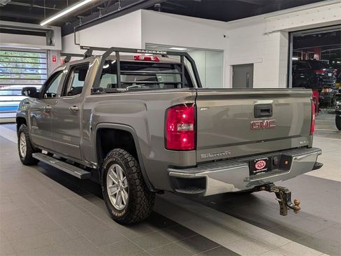 Used 2017 GMC Sierra 1500 SLE w/ SLE Value Package image 5