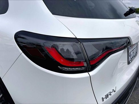 Used 2023 Honda HR-V EX-L image 31