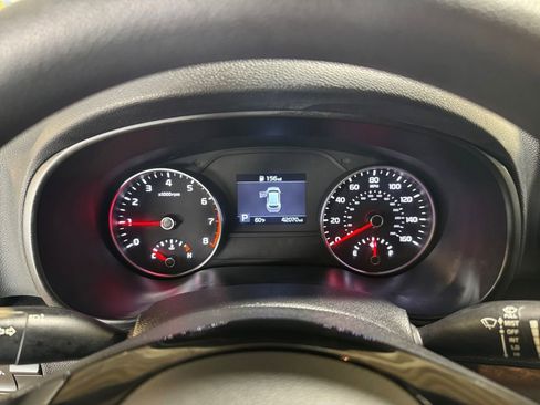 Used 2022 Kia Sportage LX image 16