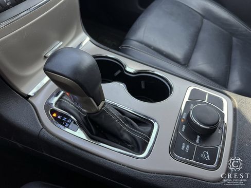 Used 2017 Jeep Grand Cherokee Limited AWD/4WD image 17