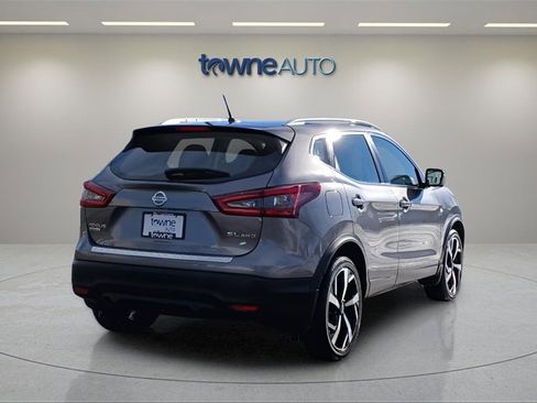 Used 2022 Nissan Rogue Sport SL w/ Premium Package image 5