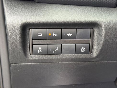 Used 2025 Nissan Kicks Play S image 21