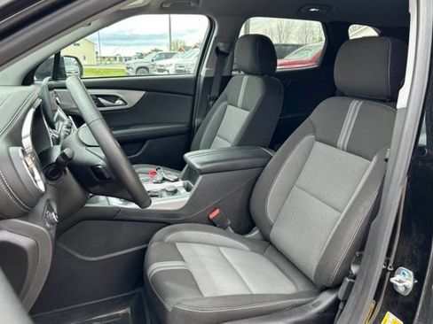 Used 2024 Chevrolet Blazer LT w/ Convenience Package FWD image 2
