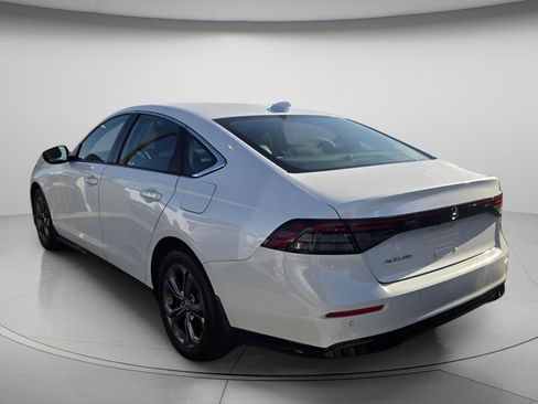 Used 2024 Honda Accord EX-L image 4