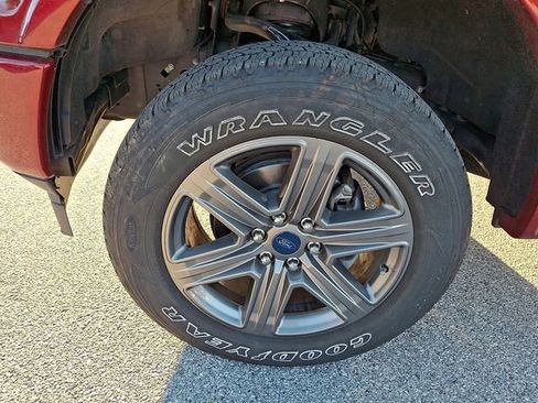 Used 2019 Ford F150 XLT w/ Equipment Group 302A Luxury image 29