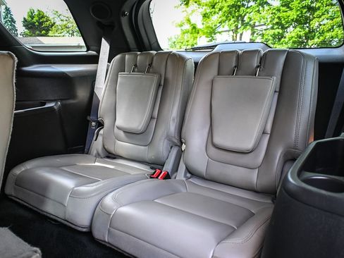 Used 2014 Ford Explorer Limited w/ Equipment Group 301A AWD/4WD image 15
