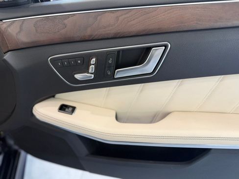 Used 2016 Mercedes-Benz E 350 4MATIC Sedan image 18