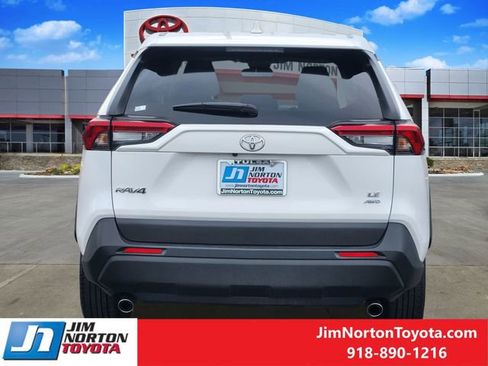 Used 2025 Toyota RAV4 LE image 6