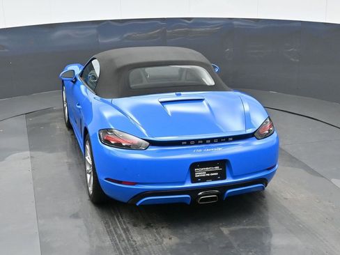 Certified 2025 Porsche 718 Boxster RWD image 28