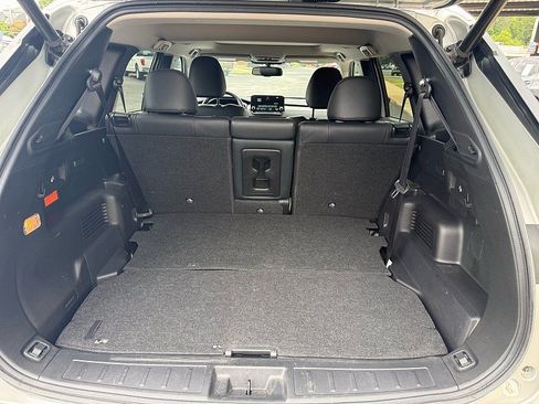 Used 2024 Mitsubishi Outlander SE AWD/4WD image 15