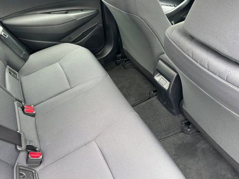 Used 2023 Toyota Corolla LE w/ LE Convenience Package image 17