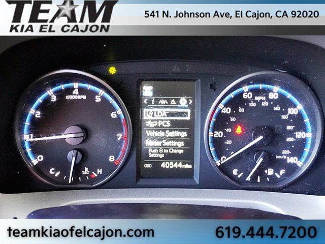 Used 2017 Toyota RAV4 LE w/ Carpet Mat Package FWD image 33
