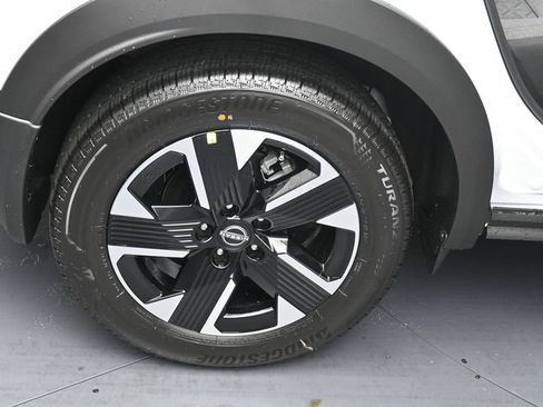 New 2026 Nissan Kicks SV w/ SV Premium Package AWD/4WD image 5