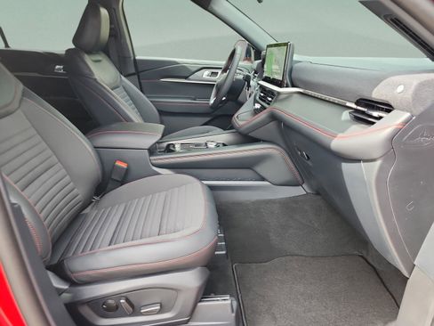 New 2026 Ford Explorer ST-Line image 18