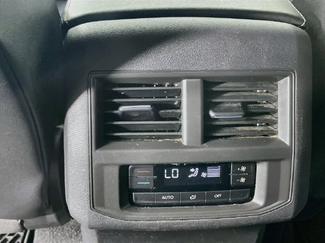 Used 2023 Volkswagen Atlas SE w/ Panoramic Sunroof Package FWD image 26